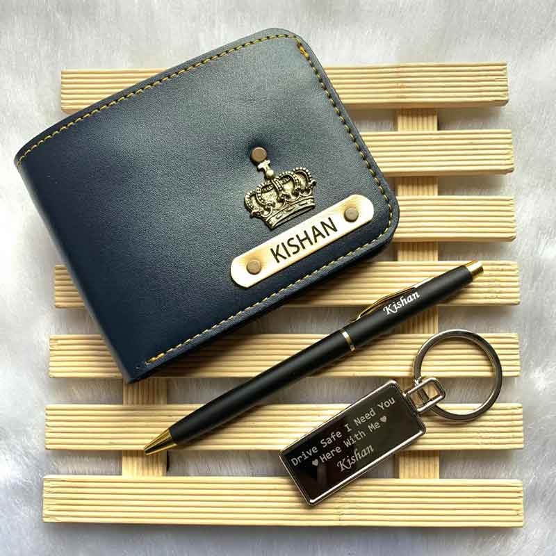 wallet-keychain and pen